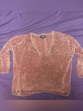 Express Chenille V-Neck Sweater in Dusty Rose